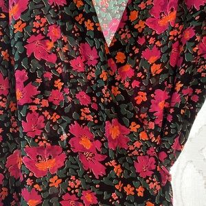 Topshop, size 8, floral print, long sleeve wrap dress
